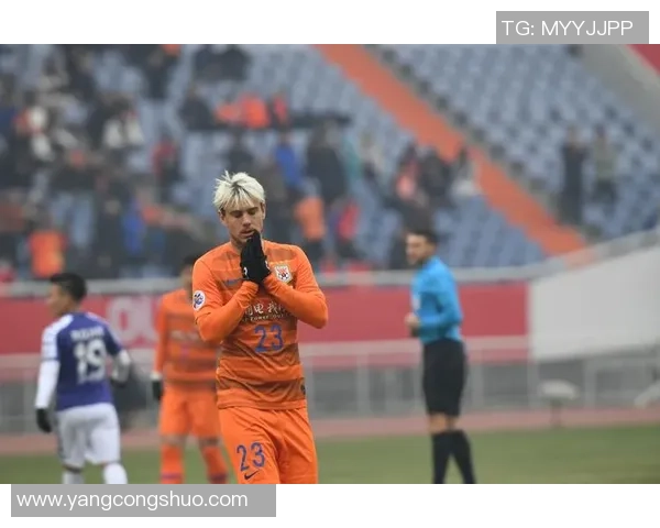 亚冠激战鲁能迎战鹿岛全力争胜精彩直播不容错过